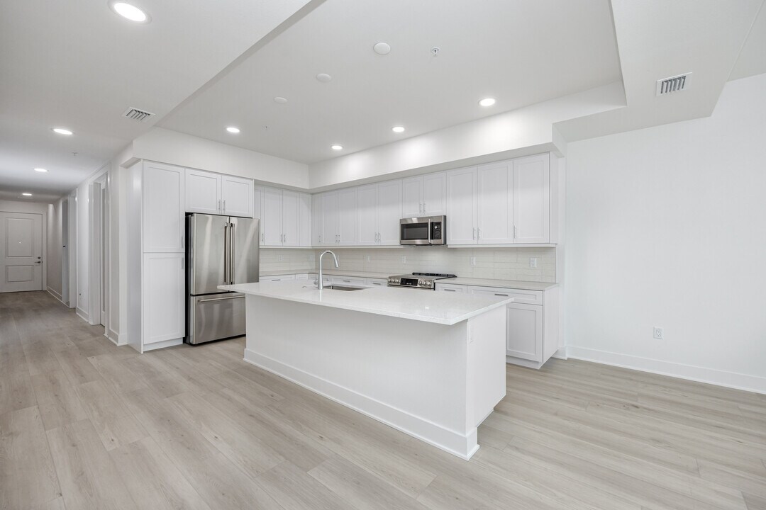 400 150th Ave in Madeira Beach, FL - Building Photo