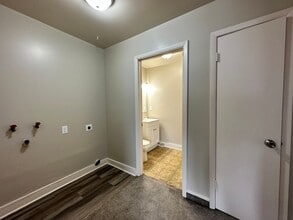 2469 S St Clair St in Wichita, KS - Building Photo - Building Photo