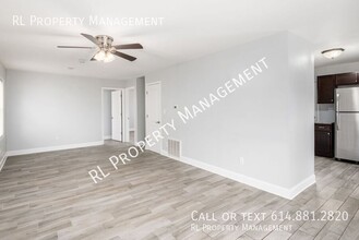 349 Chase Rd in Columbus, OH - Building Photo - Building Photo