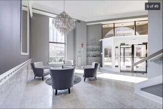 2111 Wisconsin Ave NW in Washington, DC - Foto de edificio - Building Photo