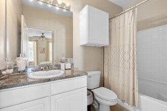 The Westbury in Memphis, TN - Building Photo - Building Photo