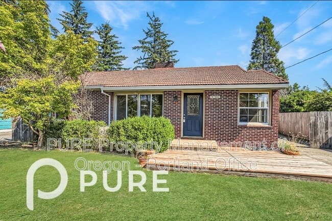 3740 SE 134th Ave in Portland, OR - Building Photo - Building Photo