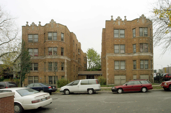 1669 W Farwell Ave in Chicago, IL - Building Photo - Building Photo