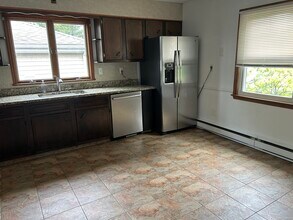6 Ridge Pl in Greenwich, CT - Building Photo - Building Photo