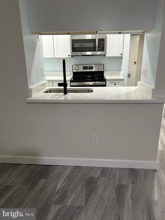 5823 Royal Ridge Dr in West Springfield, VA - Building Photo - Building Photo