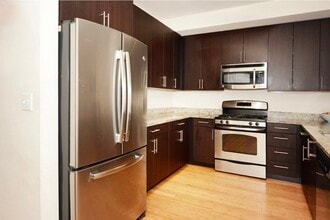 2009 Symmes Cir in Arlington, MA - Building Photo - Building Photo