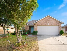1938 Castaway Dr in Grand Prairie, TX - Building Photo