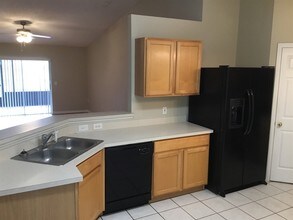 2943 Noah Cir in St. Cloud, FL - Building Photo - Building Photo