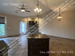 1311 Turner Rd in Lansing, MI - Building Photo - Building Photo