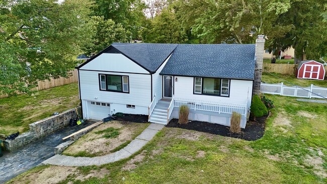 property at 1225 Cutspring Rd