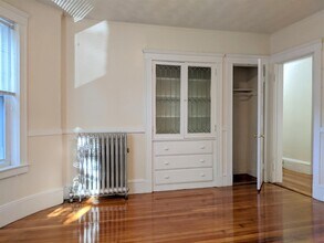 8 Sanborn Ave, Unit 3 in Somerville, MA - Building Photo - Building Photo