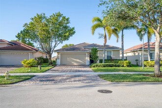 1493 Birdie Dr in Naples, FL - Building Photo - Building Photo