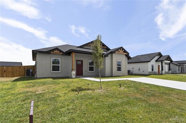 1803 Unity Dr in Mercedes, TX - Building Photo - Building Photo