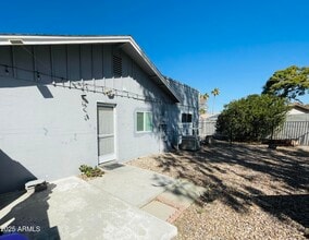 3720 W Mauna Loa Ln in Phoenix, AZ - Building Photo - Building Photo