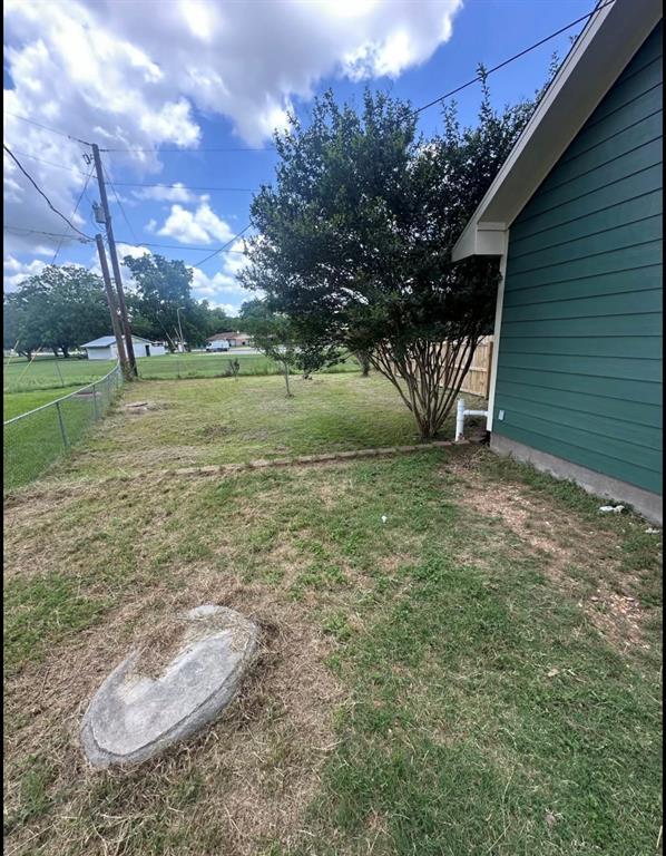 602 Hillside Dr in Brenham, TX - Building Photo - Building Photo