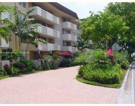 1800 Sans Souci Blvd in North Miami, FL - Building Photo