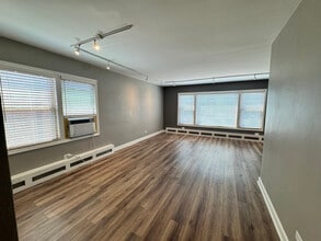 2241 S 17th Ave in North Riverside, IL - Building Photo - Building Photo