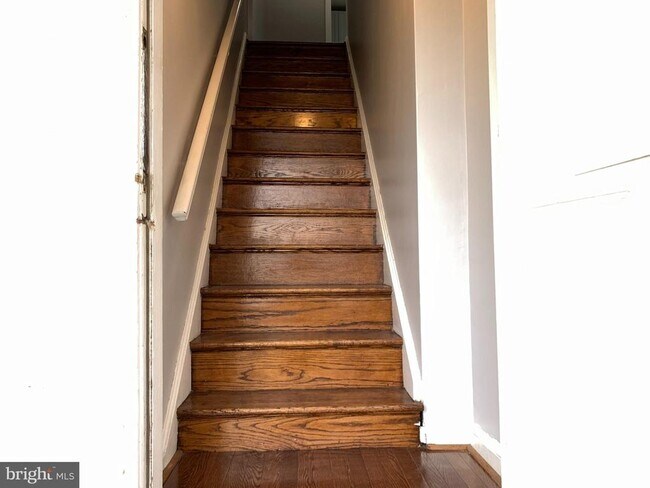 121 Hillcrest Ave in Collingswood, NJ - Building Photo - Building Photo