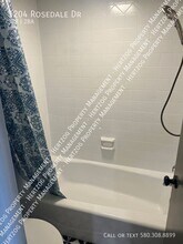 1204 Rosedale Dr in Ponca City, OK - Building Photo - Building Photo