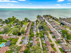 22483 Sunnydale St in St. Clair Shores, MI - Building Photo - Building Photo