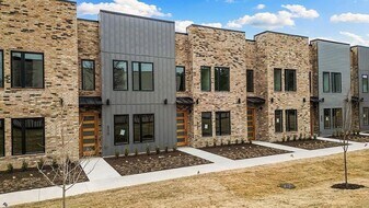 4120 W Olive St in Rogers, AR - Building Photo