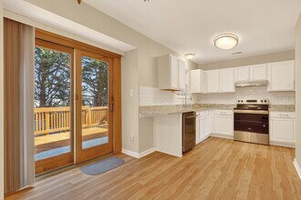 8 Suncroft Ct in Silver Spring, MD - Building Photo - Building Photo