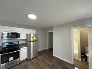 218 Kelsey St in New Britain, CT - Building Photo - Building Photo