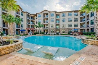 Waterside Village in Richmond, TX - Foto de edificio - Building Photo