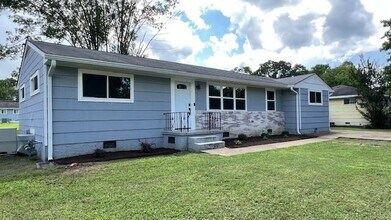 4332 Lundy Ln in Chattanooga, TN - Building Photo - Building Photo