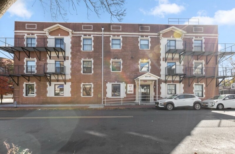 65-67-67 4th Ave in East Orange, NJ - Building Photo