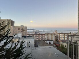 1080 Francisco St in San Francisco, CA - Building Photo