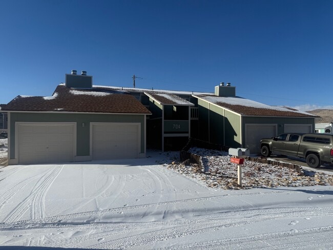 704 Miller Ct, Unit C
