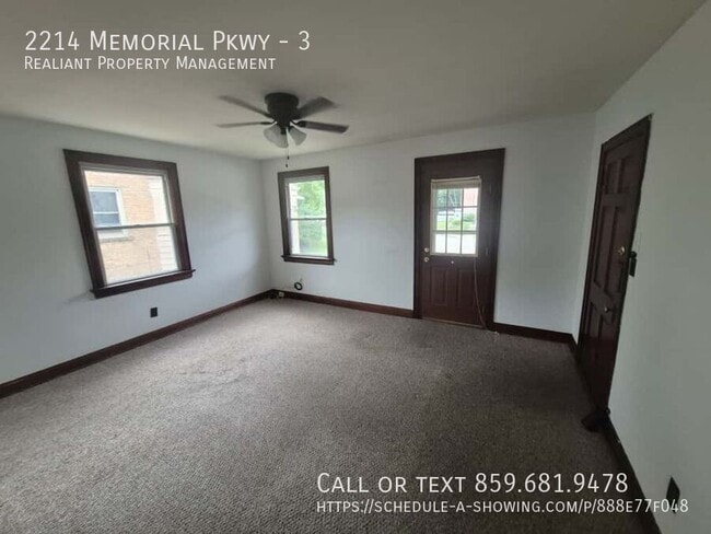2214 Memorial Pkwy in Fort Thomas, KY - Foto de edificio - Building Photo