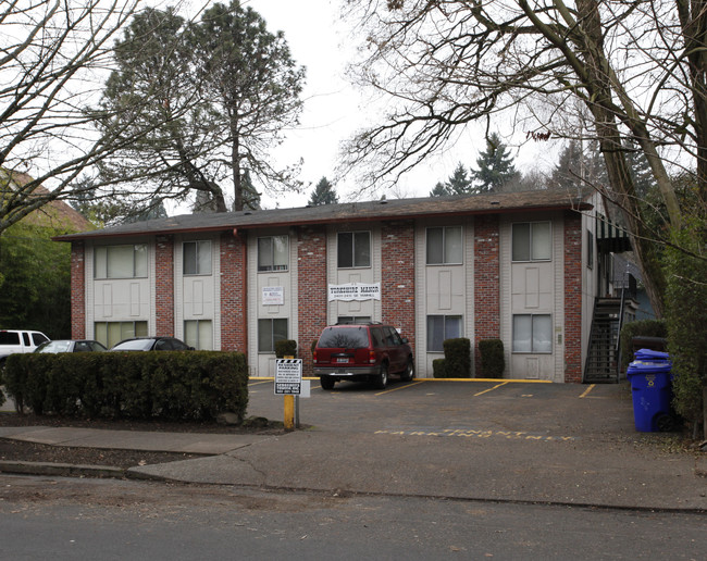 Yorkshire Manor in Portland, OR - Foto de edificio - Building Photo