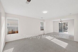 915 Wood Duck Dr SW in Albuquerque, NM - Building Photo - Building Photo