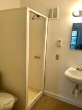 854 Beacon St, Unit 9 in Boston, MA - Foto de edificio - Building Photo