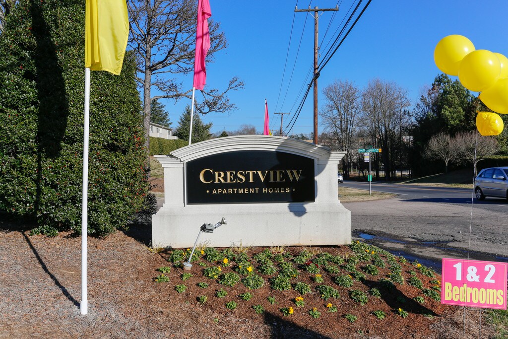 Crestview Huntington Apartments in Concord, NC