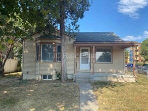 1795 Ulster St in Denver, CO - Foto de edificio - Building Photo