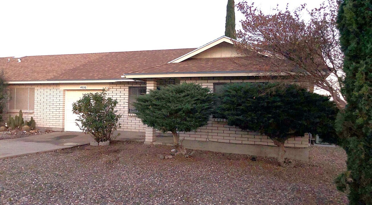 4036 Shadow Crest Rd in Kingman, AZ - Building Photo