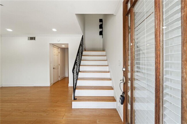 121 Rondak Cir in Smyrna, GA - Building Photo - Building Photo