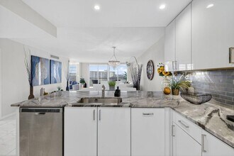 3091 N Course Dr in Pompano Beach, FL - Building Photo - Building Photo