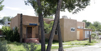 Mobile Home Park and Building in Albuquerque, NM - Foto de edificio - Building Photo