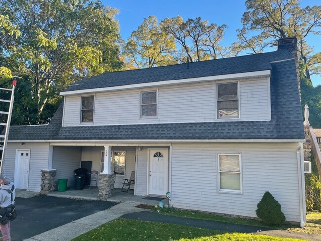 106 W Main St in Stony Point, NY - Building Photo - Building Photo