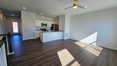 65 N Conifer Dr in Elizabethtown, PA - Building Photo - Building Photo