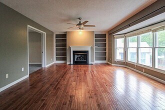 547 Gentle Breeze Dr in St. Peters, MO - Building Photo - Building Photo