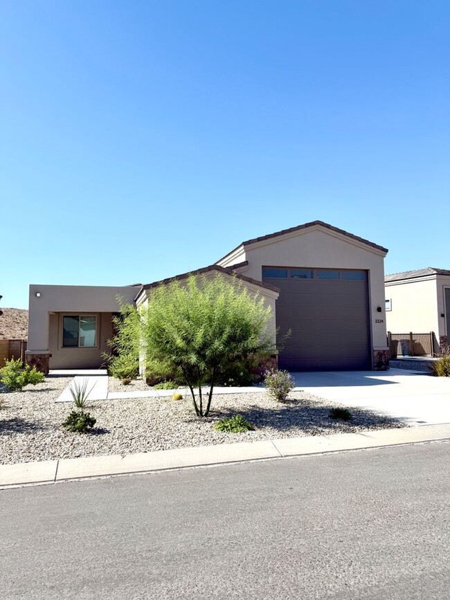 3324 Secret Pass Dr in Bullhead City, AZ - Building Photo - Building Photo