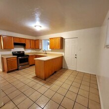 3302 E Oak St in Phoenix, AZ - Building Photo - Building Photo