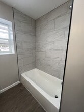 9745 Long Point Rd in Houston, TX - Building Photo - Building Photo