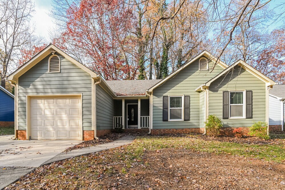7317 Rockwood Forest Ln in Charlotte, NC - Building Photo