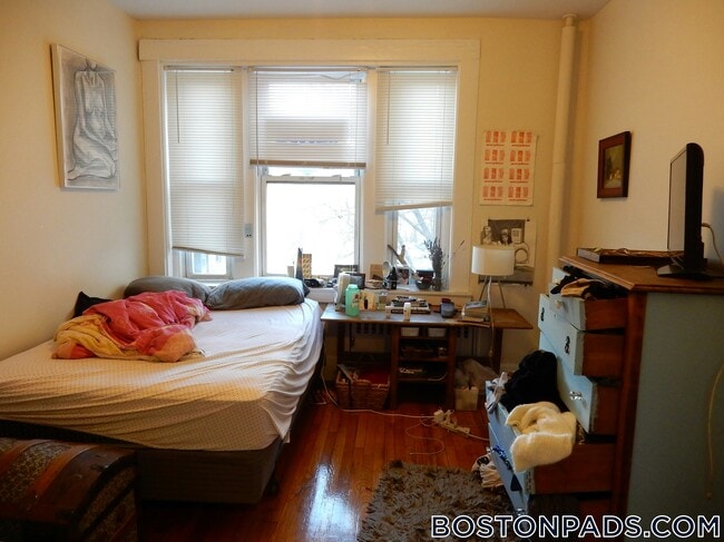 107 Gordon St, Unit 10 in Boston, MA - Building Photo - Building Photo